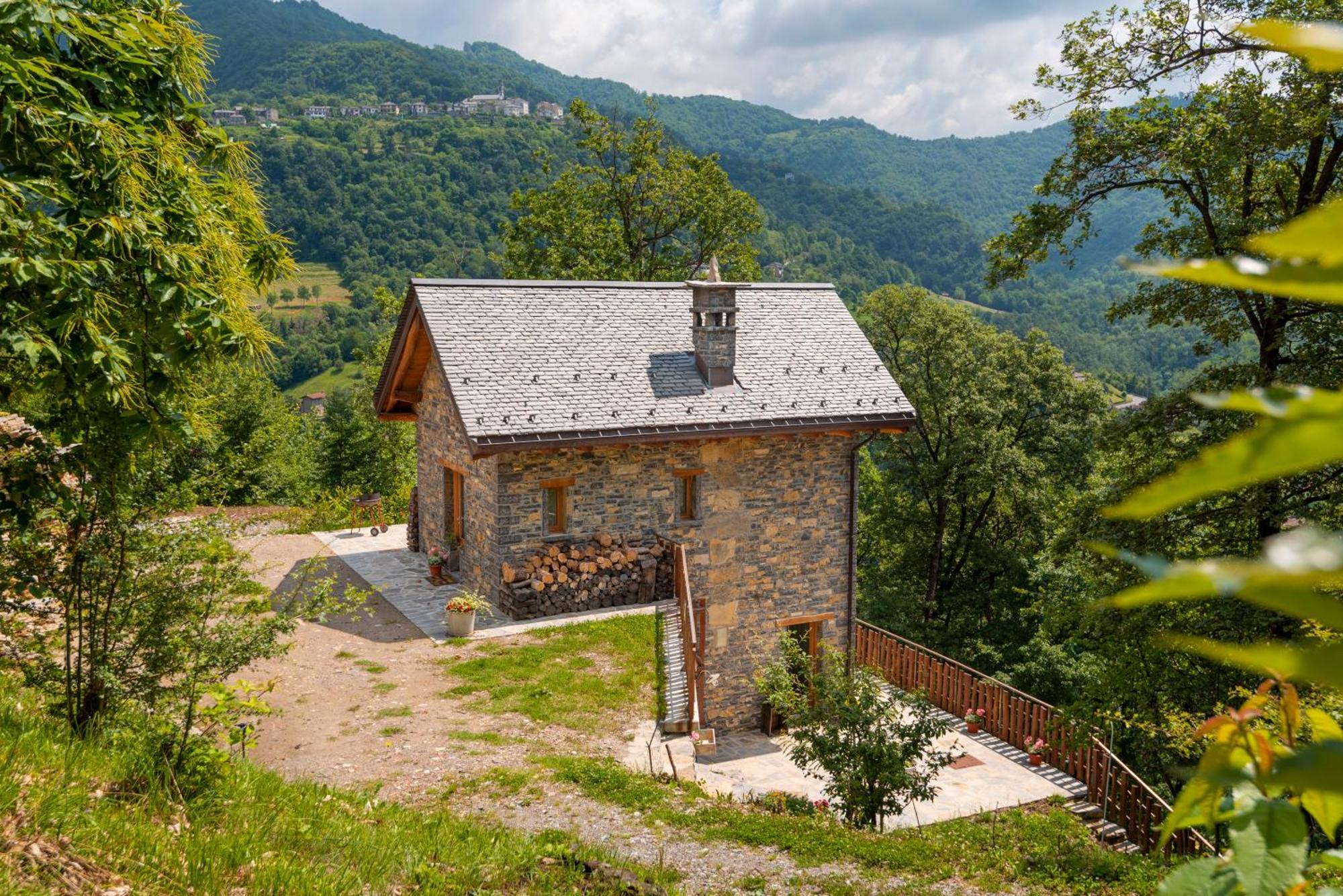 La Torre Del Manghen: Agri-Alloggio Indipendente 罗塔依马格纳 外观 照片