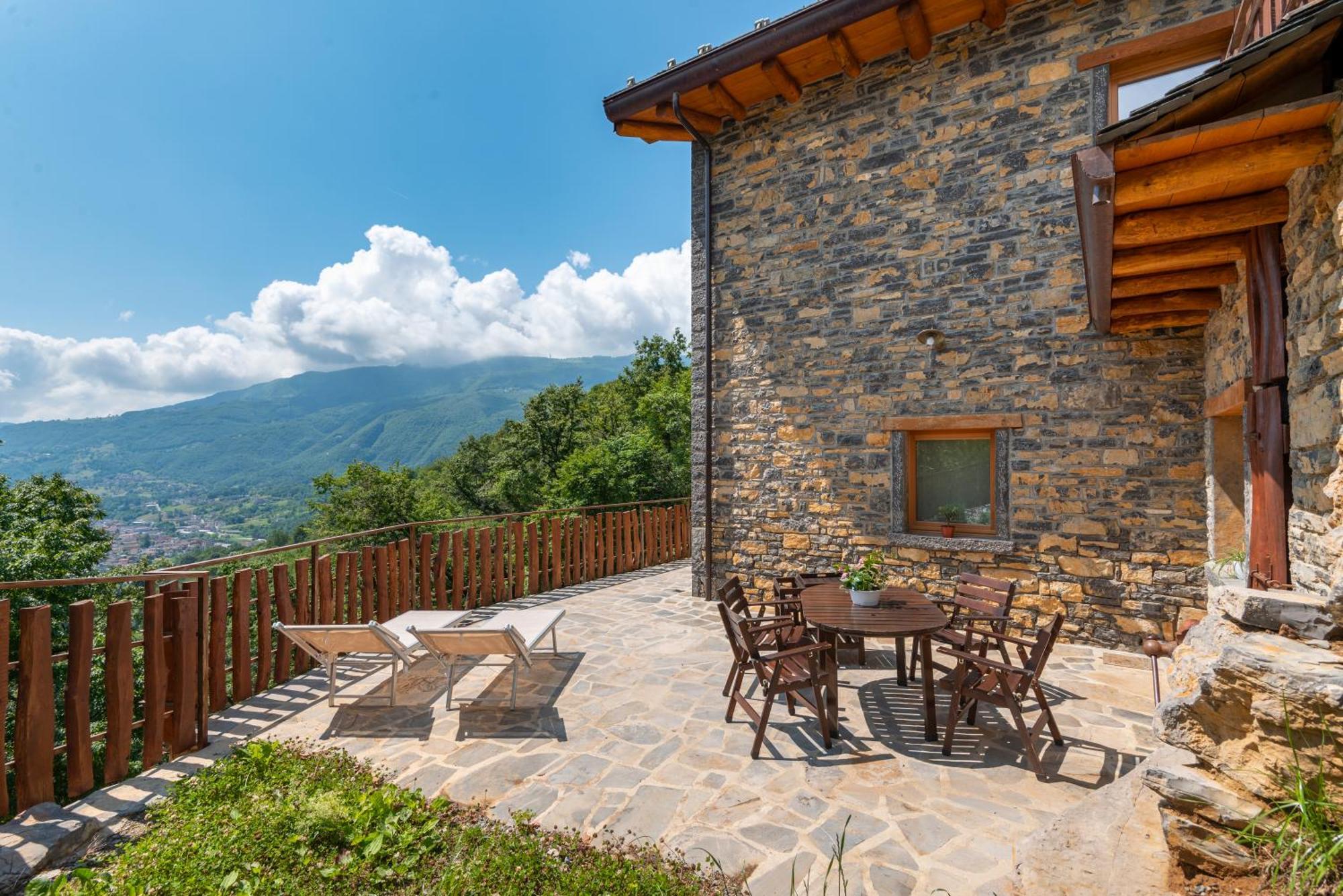La Torre Del Manghen: Agri-Alloggio Indipendente 罗塔依马格纳 外观 照片