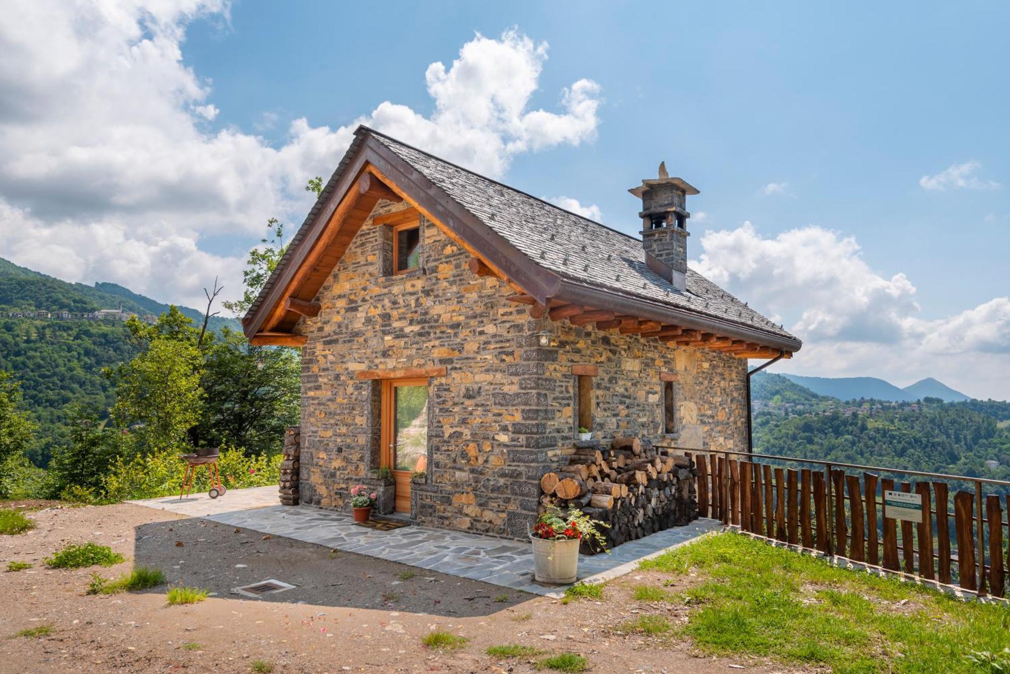 La Torre Del Manghen: Agri-Alloggio Indipendente 罗塔依马格纳 外观 照片